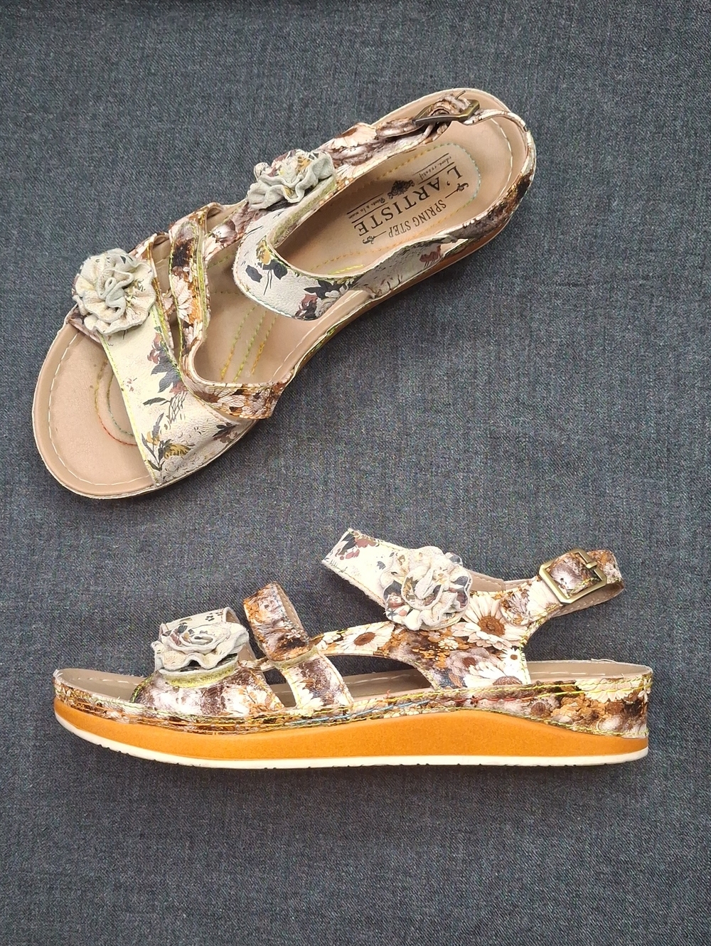 L'ARTISTE Floral Leather Slingback Sandals - Cream Brown Floral